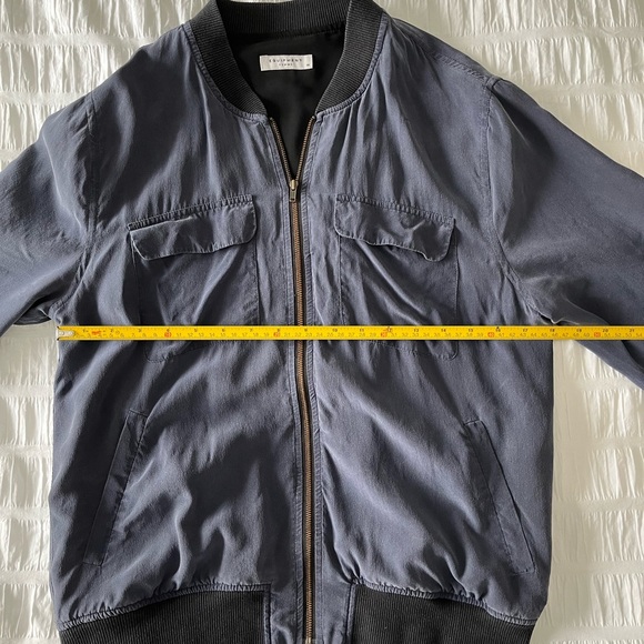 EQUIPMENT FEMME Abbot Silk Bomber Jacket - Picture 12 of 16